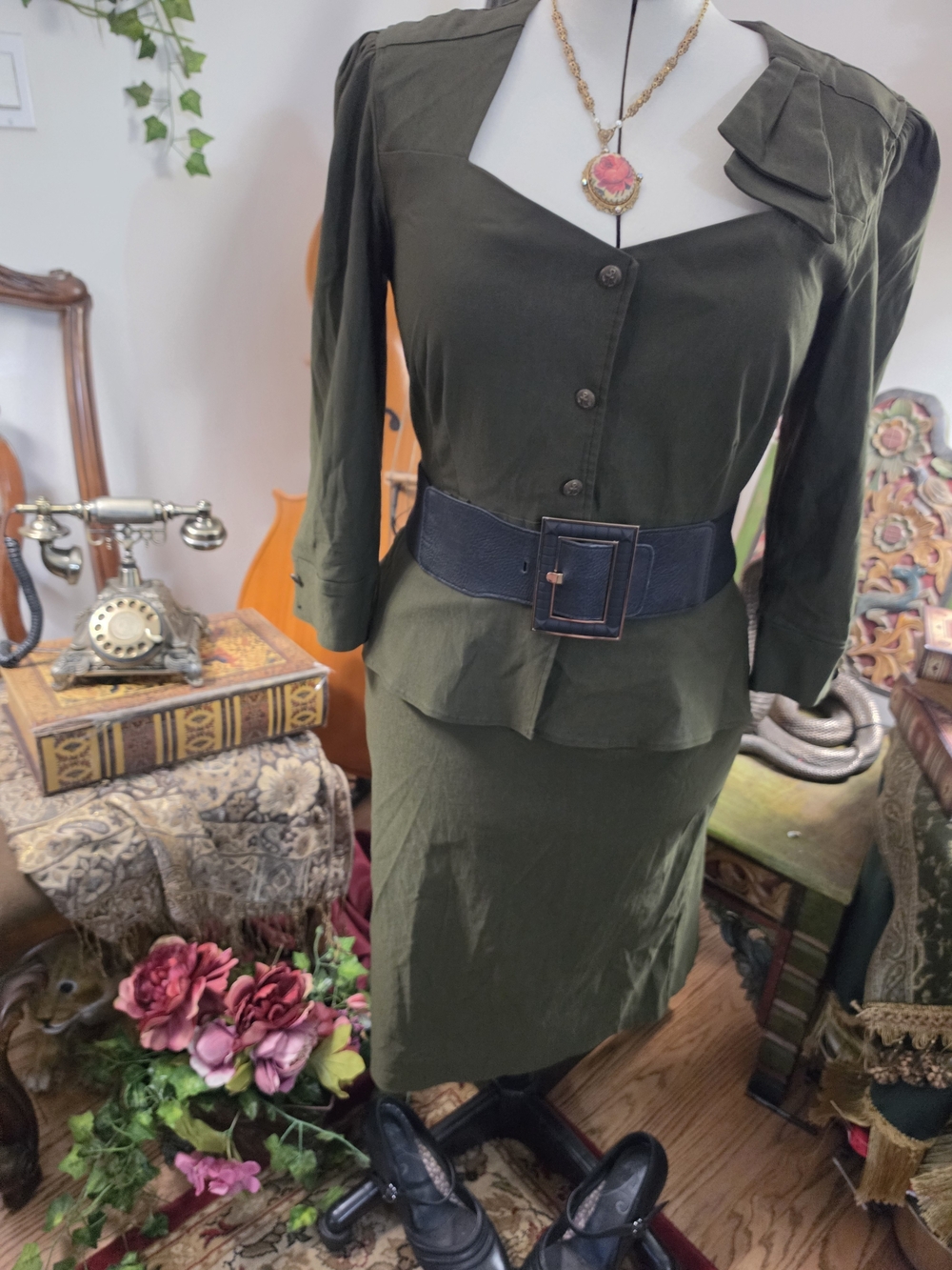 Stop Staring 18W Olive Green Two-Piece Dress Set with Wide Belt - Picture 2 of 4